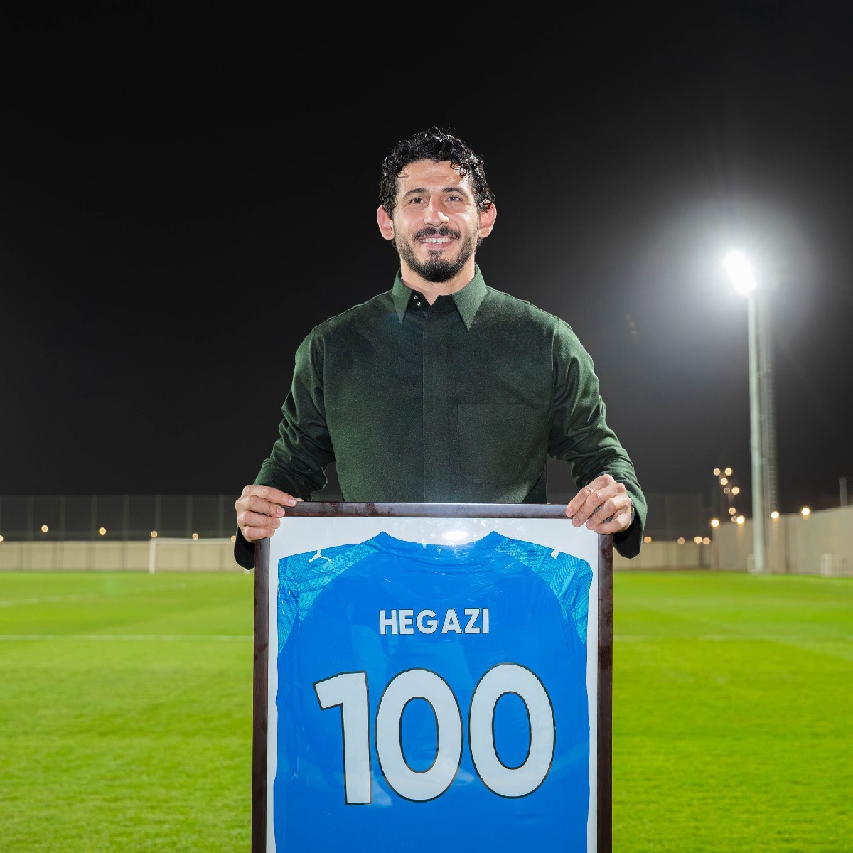 أحمد حجازي مع نادي نيوم