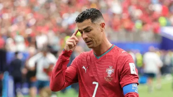 كريستيانو رونالدو مع لاعبي المنتخب البرتغالي